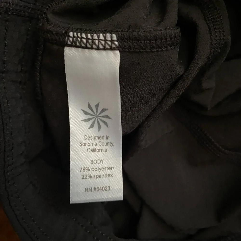 Athleta Be Free Dobby Knicker Capri Leggings Women's Small Black Activewear Crop - Picture 7 of 12